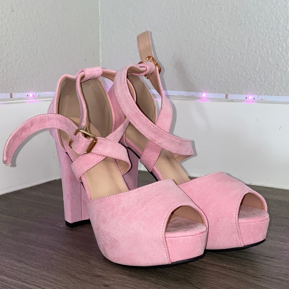 Chic Pink Platform Sandals